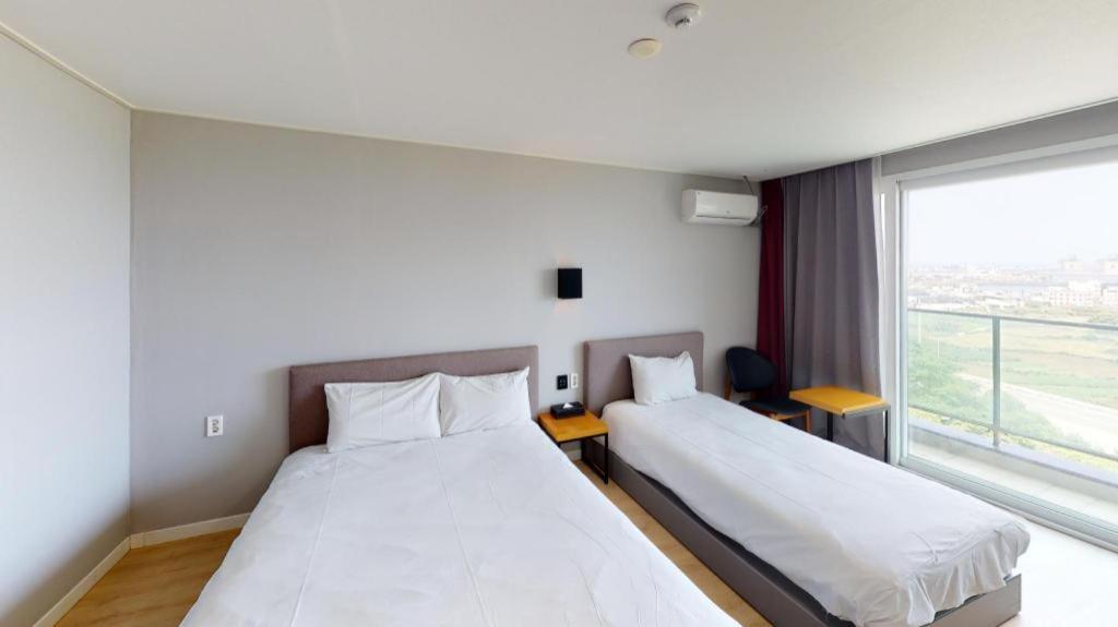 Sallys Jeju Hotel Екстер'єр фото