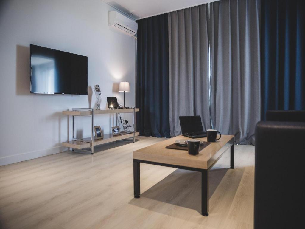 Sallys Jeju Hotel Екстер'єр фото
