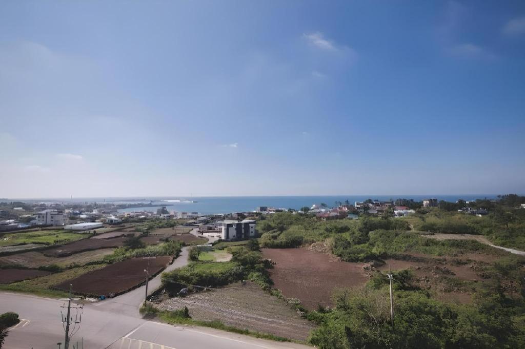 Sallys Jeju Hotel Екстер'єр фото