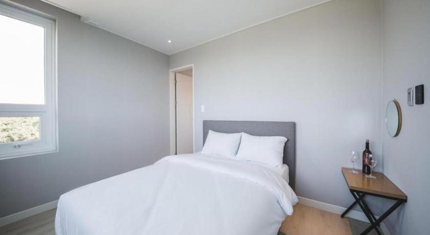 Sallys Jeju Hotel Екстер'єр фото
