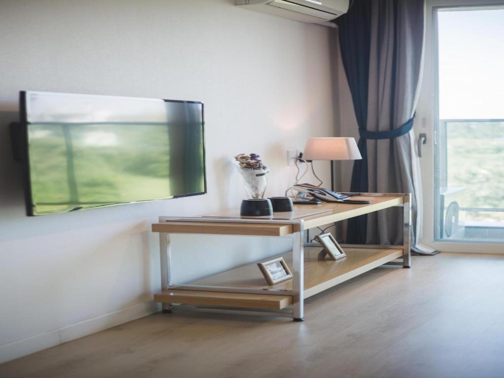 Sallys Jeju Hotel Екстер'єр фото