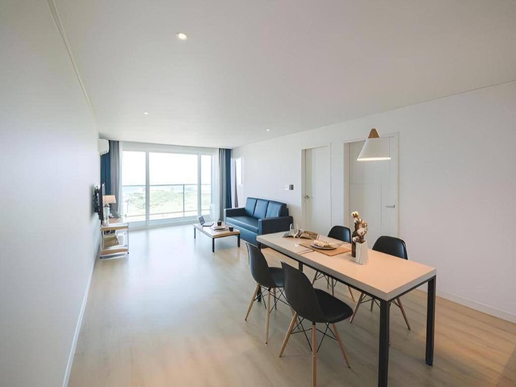 Sallys Jeju Hotel Екстер'єр фото